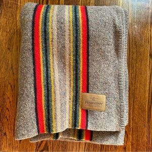 Pendleton | Yakima Camp Throw | Mineral Umber